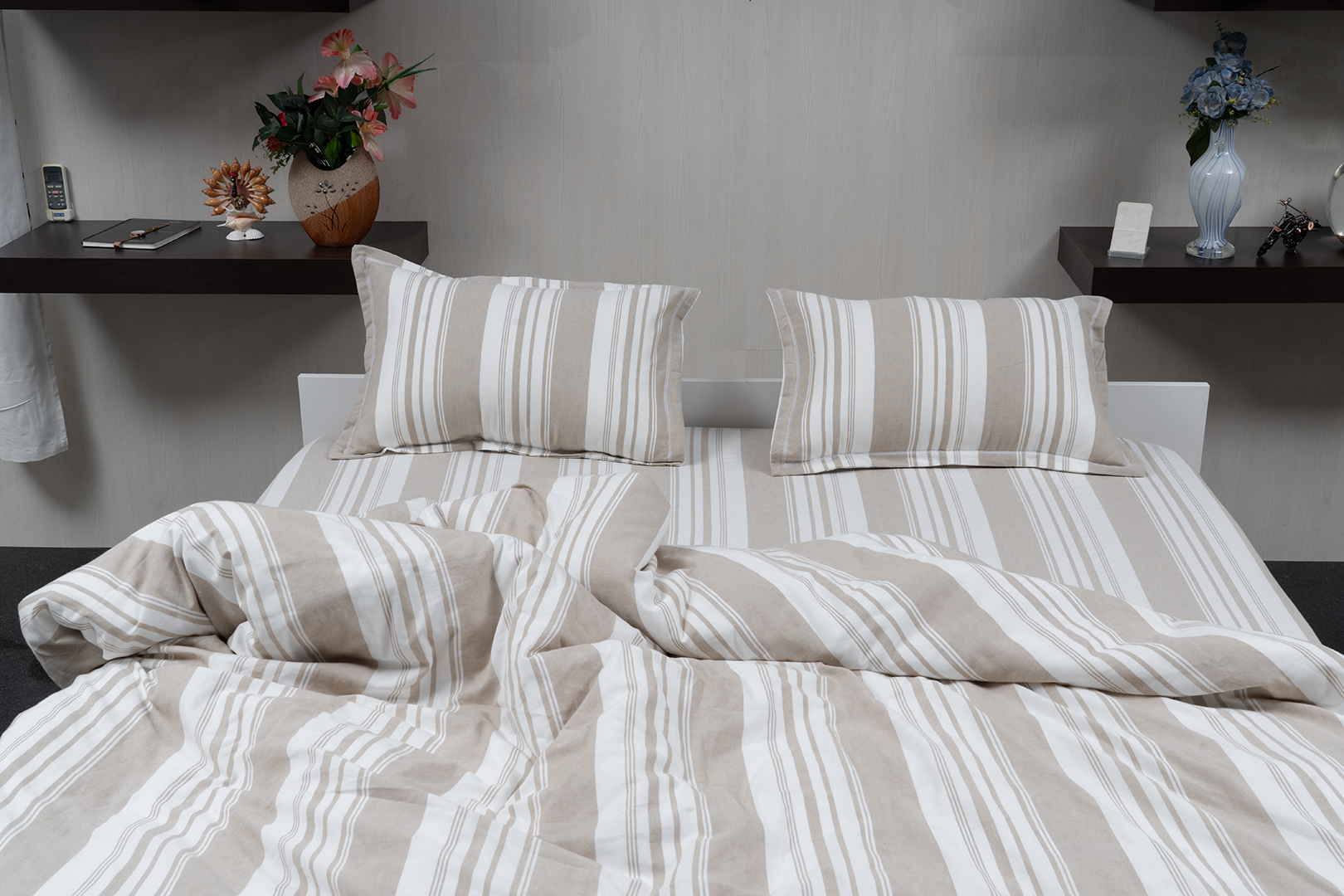 Soft duvet cover for comfortable bedding
