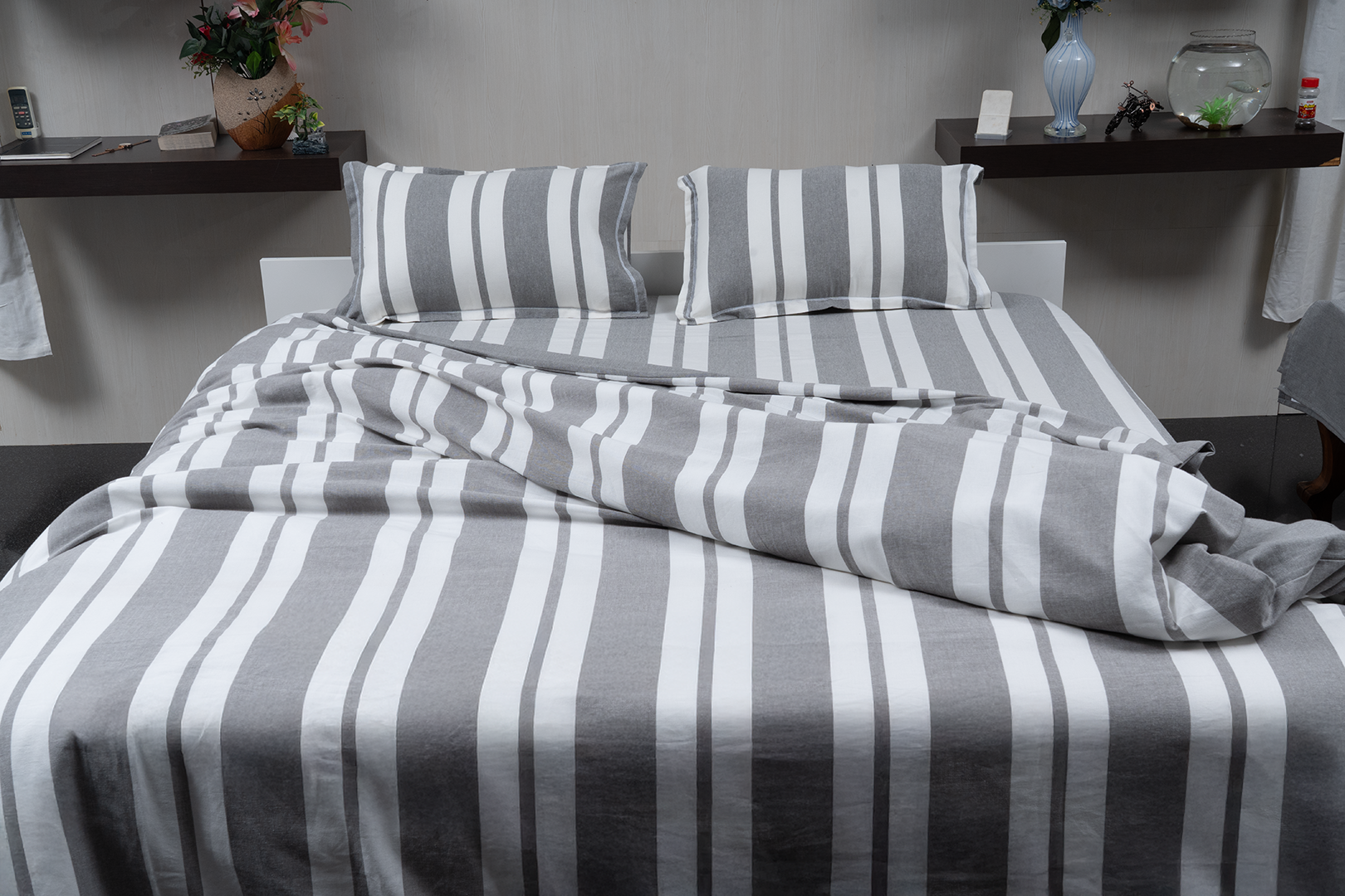 BoldRush Grey – Duvet Cover