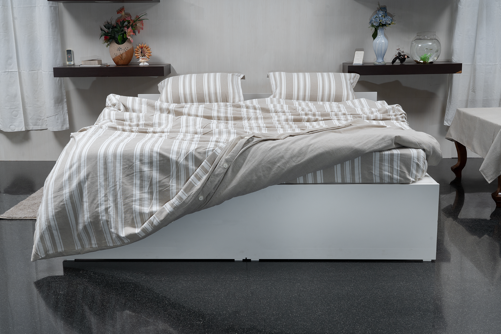 Linn Decors fitted sheet with two pillow covers and duvet cover styled on a modern bedroom bed