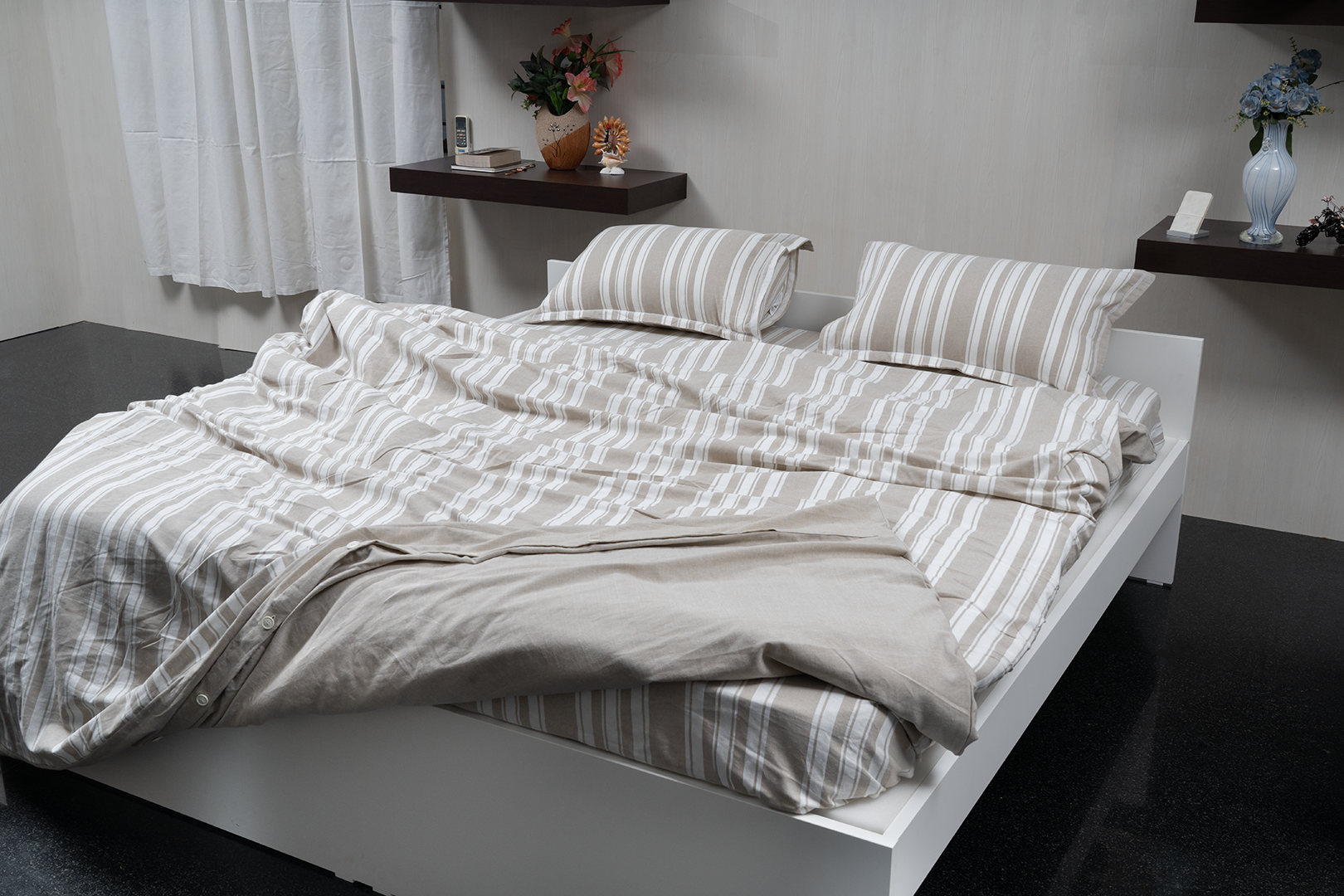 Soft duvet cover for comfortable bedding