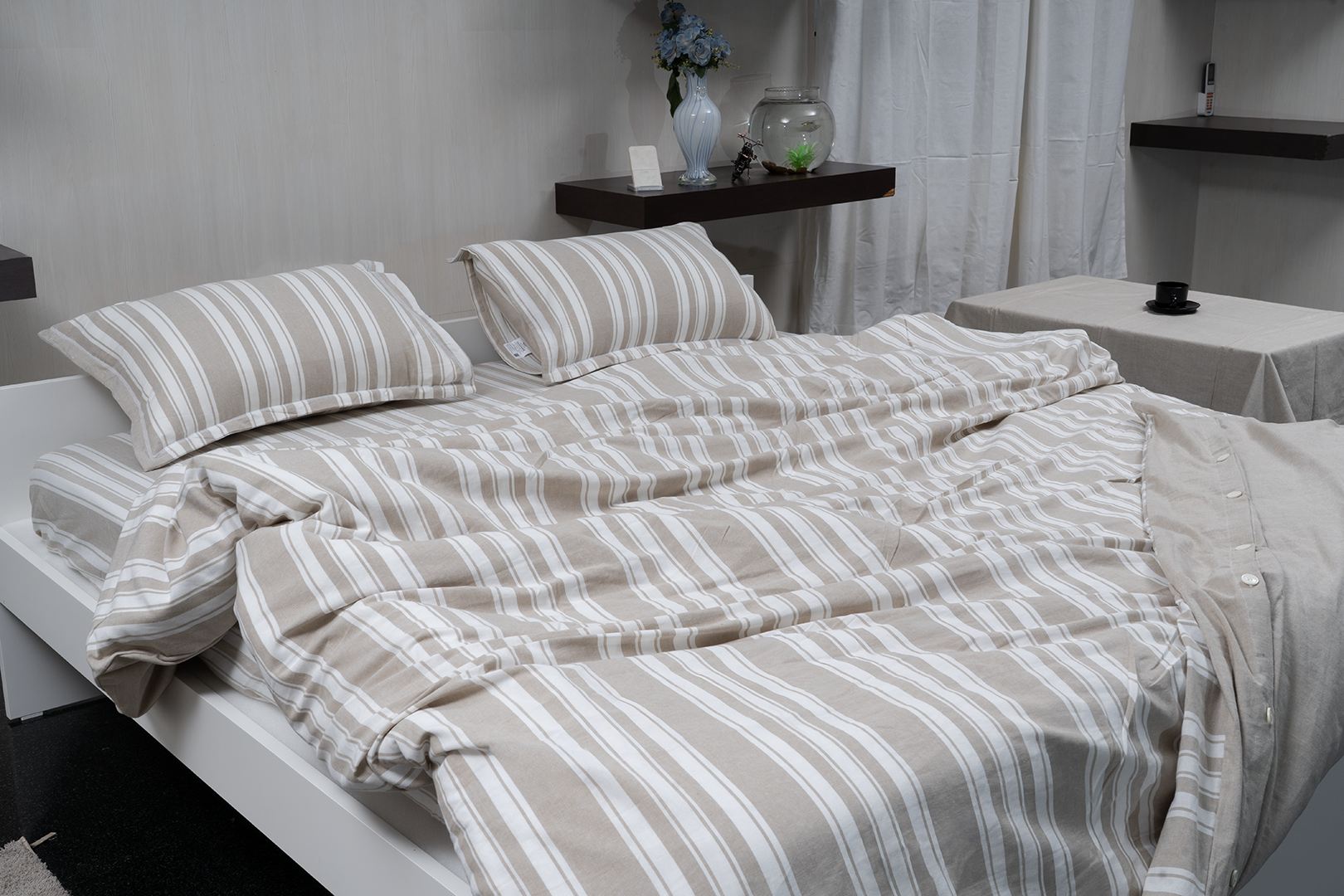Soft duvet cover for comfortable bedding