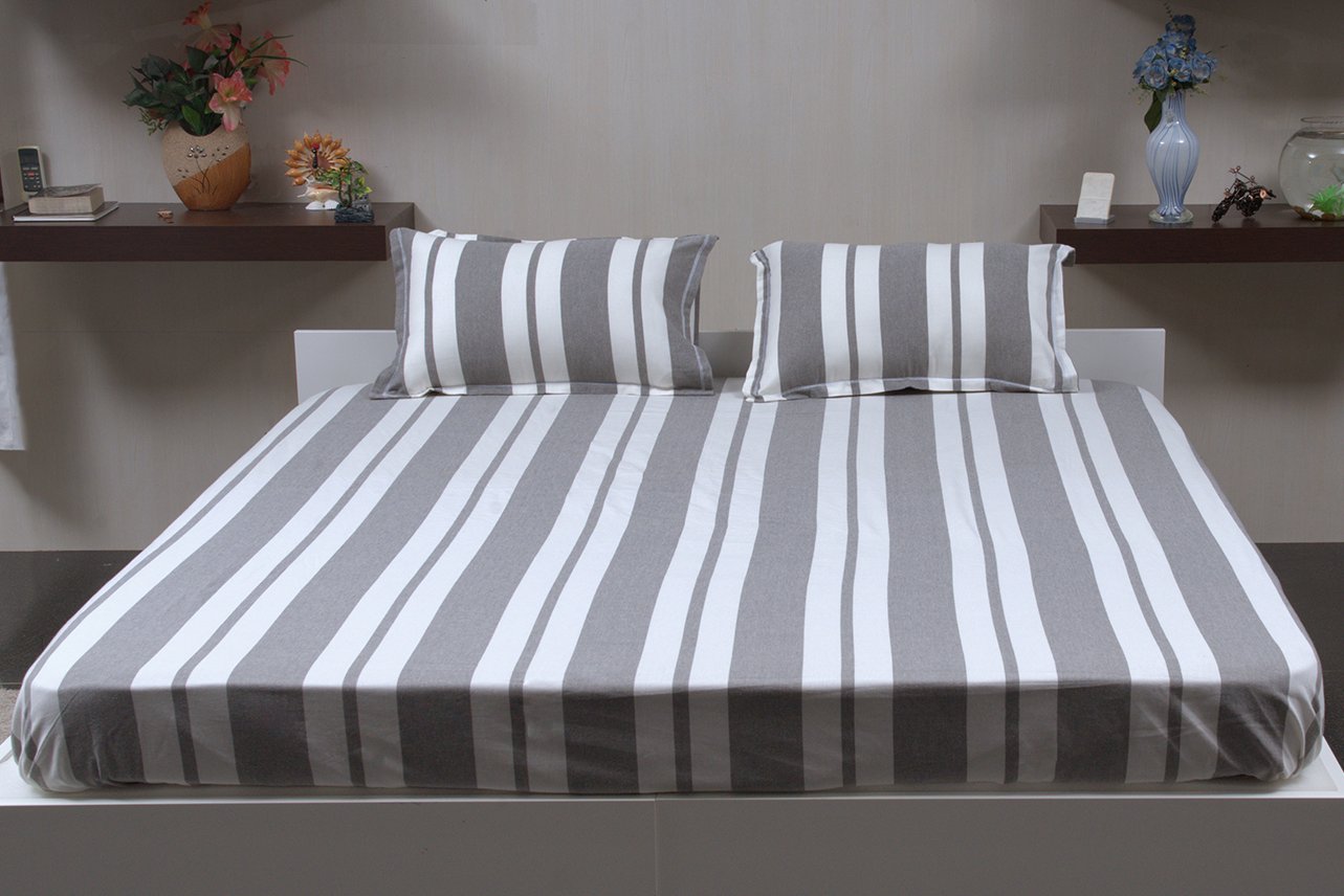 Bold Rush Grey - (Bedspread + 2 Pillow Covers)