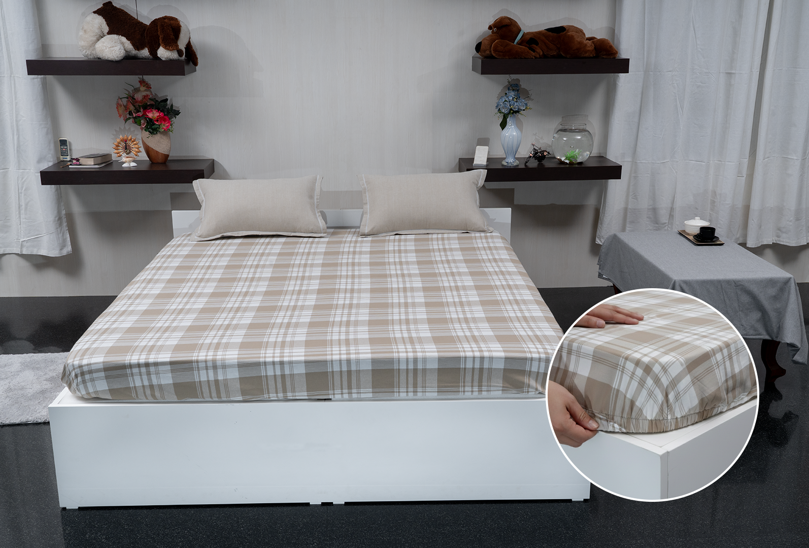 Linn Decors fitted sheet with elastic edges on a modern bed in a clean bedroom setting