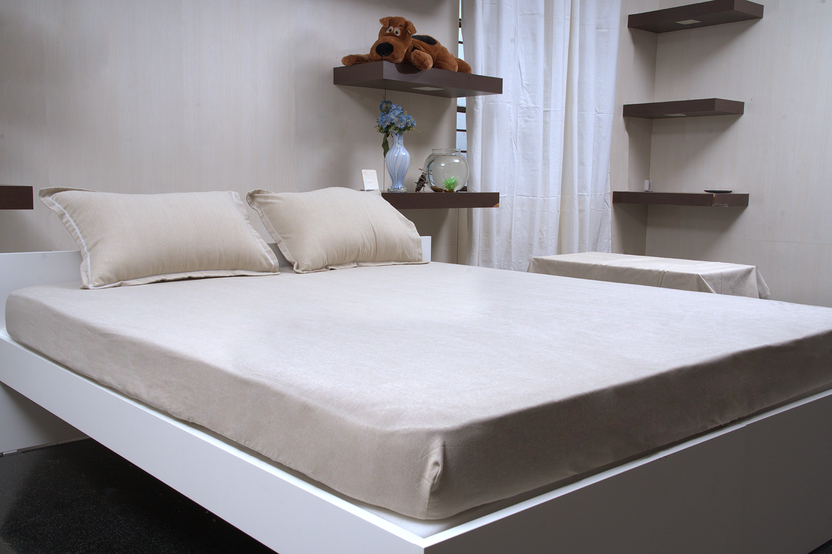 Linn Decors fitted sheet with two pillow covers and duvet cover styled on a modern bedroom bed