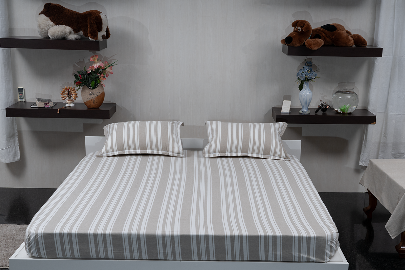 Serene Drift Beige – Bedspread with 2 Pillow Covers + Duvet Cover