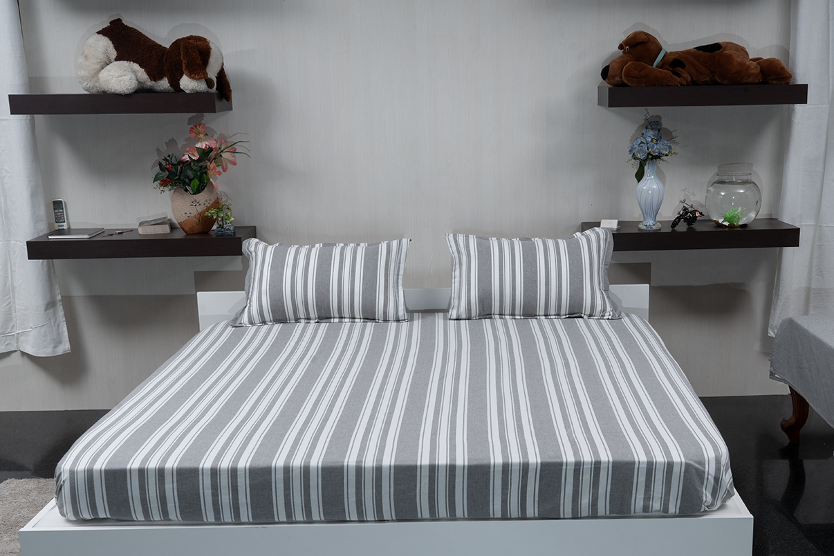 Serene Drift Grey – Bedspread with 2 Pillow Covers + Duvet Cover