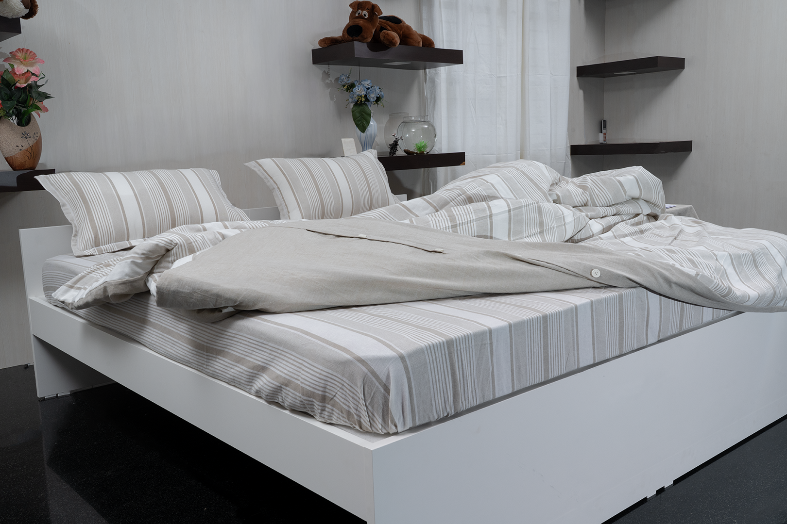 Soft duvet cover for comfortable bedding