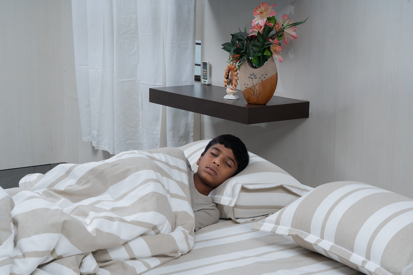 Soft duvet cover for comfortable bedding