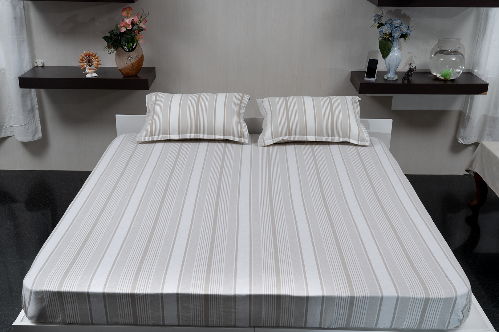 Linn Decors fitted sheet with two pillow covers and duvet cover styled on a modern bedroom bed