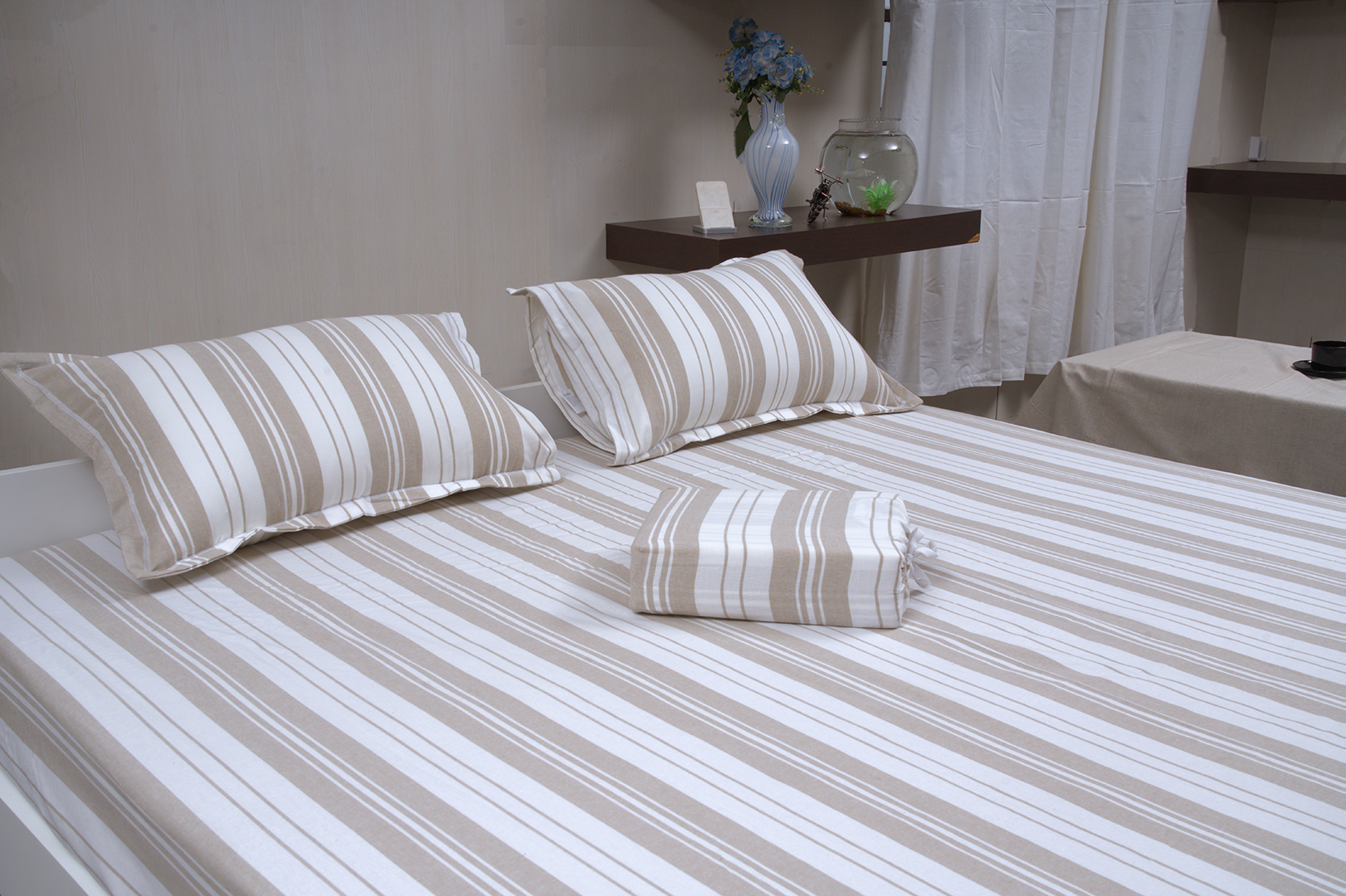 Ripple Flow Beige - (Bedspread + 2 Pillow Covers)