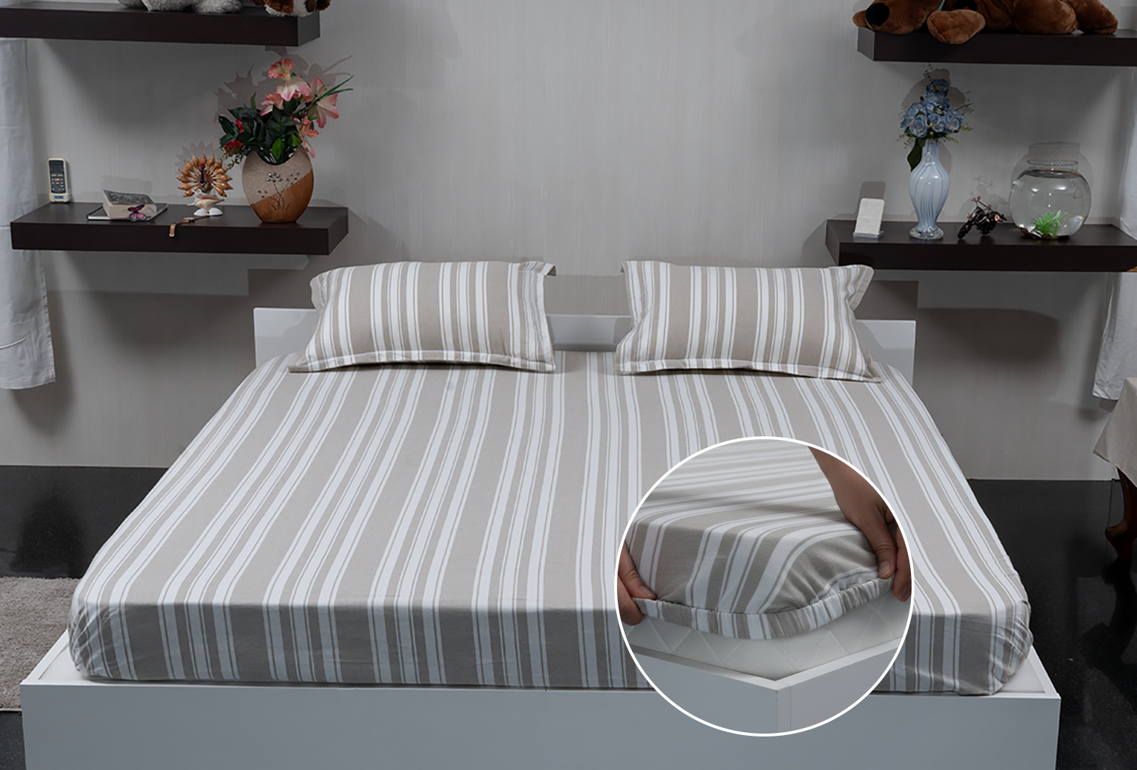 Linn Decors fitted sheet with elastic edges on a modern bed in a clean bedroom setting