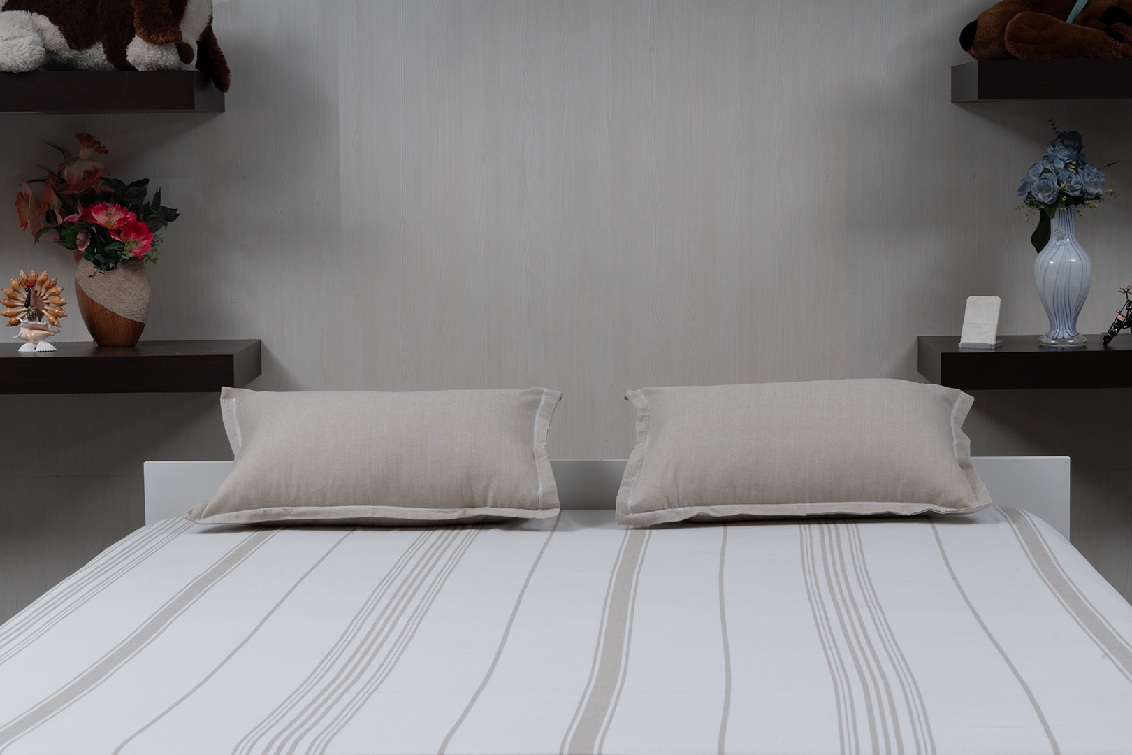 Uni Beige – Pillow Covers